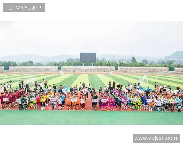 大连足球约：携手共创足球梦想，助力青少年成长与发展